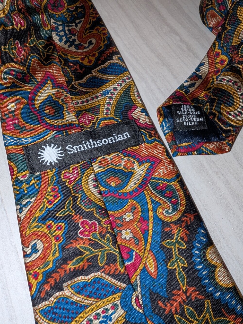 SMITHSONIAN Tie 100% Silk Made in ITALY Multi-color Paisley Floral Necktie 59"